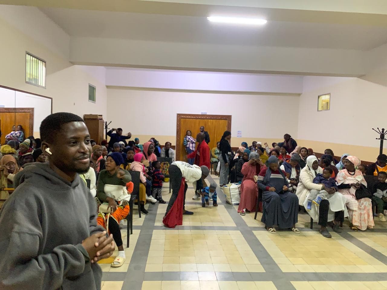 Activité sociale et de dons avec Lumière des Nations 1