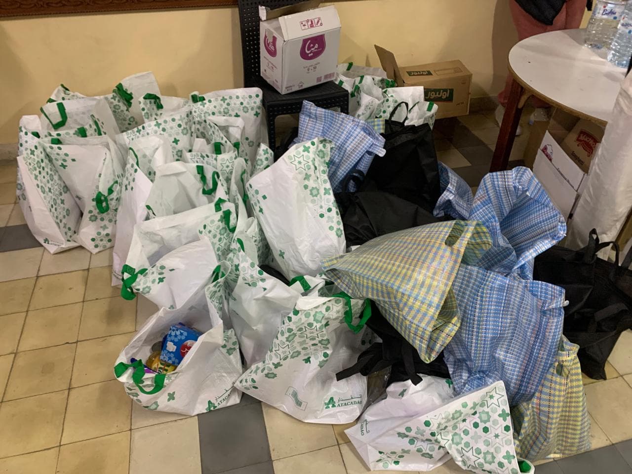 Activité sociale et de dons avec Lumière des Nations 11